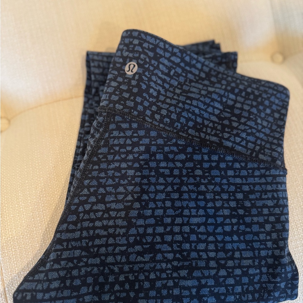 Lululemon Athletica Blue Patterned Leggings